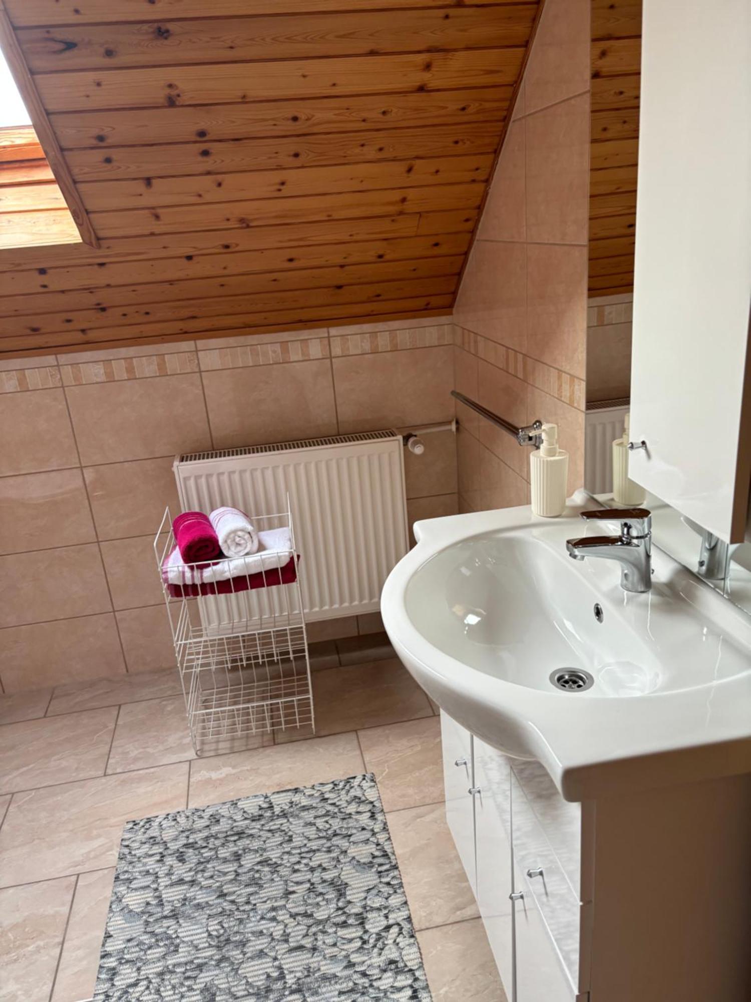 Afamado Apartman Fisli Hévíz Exteriör bild